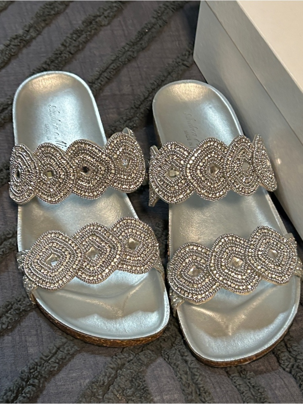 Gorgeous Silver Bling / Beaded Sandals m/in Italy Sz 38 / 7.5 Lk NEW